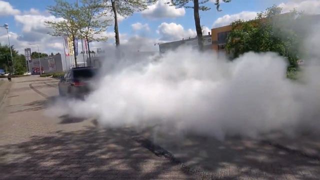 Mercedes Benz E63 AMG смотреть онлайн