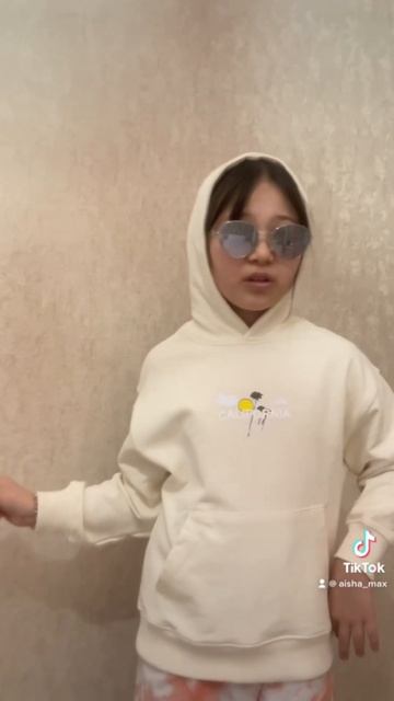 Инстасамка девочка смотреть онлайн