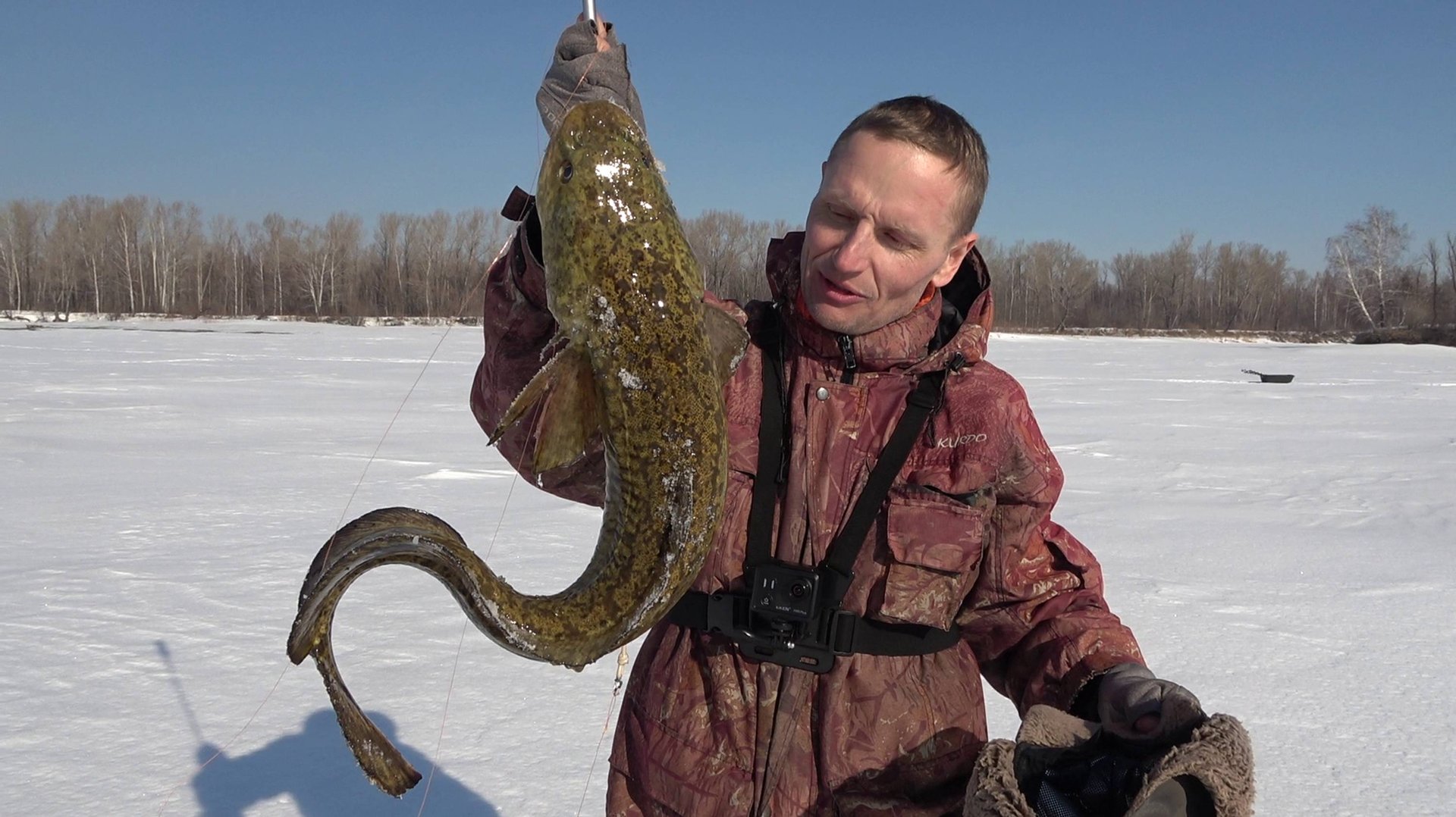 КРУПНЯК ПОД ЛУНКОЙ!! РАСЧЕХЛЯЮ БАГОР!! Мартовская РЫБАЛКА СО ЛЬДА.