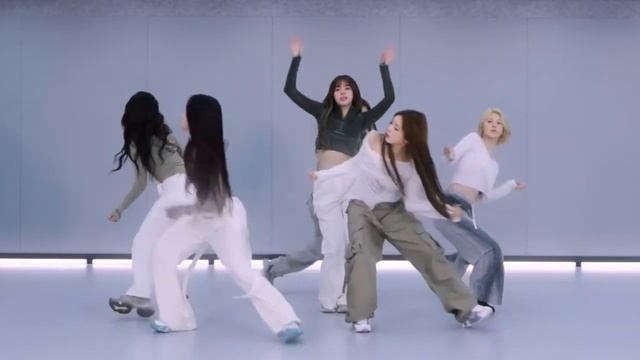 KNOW ABOUT ME - NMIXX [MIRRORED]