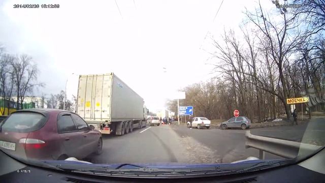 Целая "Кишеня" на Теремках и вьезд в Киев от КП смотреть онлайн