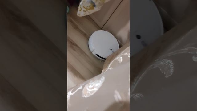робот пылесос в реальных условиях смотреть онлайн