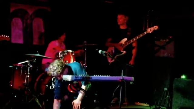 Лапу дай -) смотреть онлайн