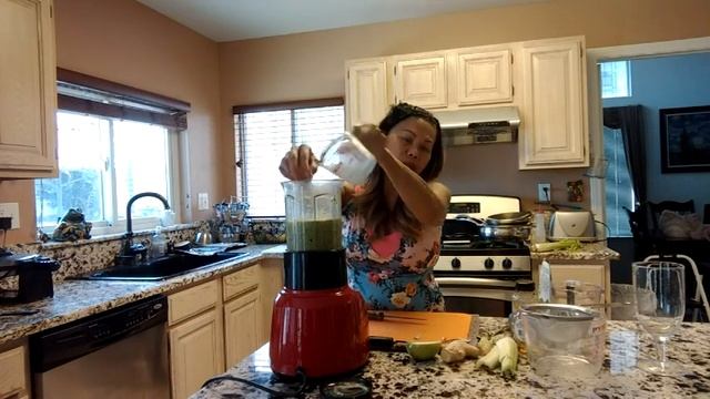 Healthy high powered drink (Moringa) or( KAMALONGAY TREE, please SUBSCRIBE, LIKE, SHARE смотреть онлайн
