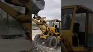 Погрузчик то-6а в работе