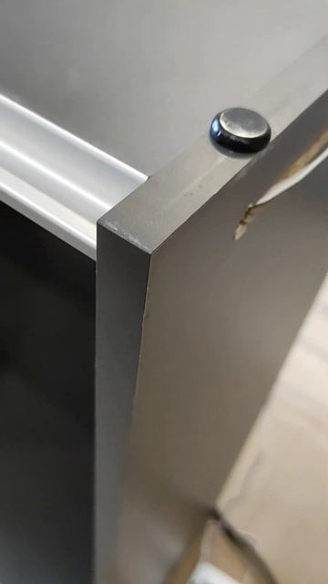 подсветка рабочей зоны на кухне, никаких висящих проводов смотреть онлайн