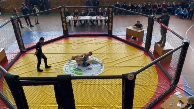 Арман Ашимов Қазақ қарсыласын ұрмай-ақ жеңді смотреть онлайн