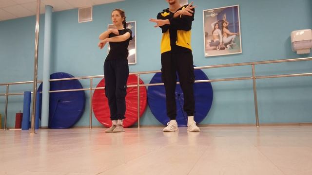 Shuffle на полную стопу (Катюша & Vova Legend) смотреть онлайн