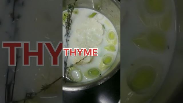 CAULIFLOWER STEAK WITH WHITE SAUCE смотреть онлайн