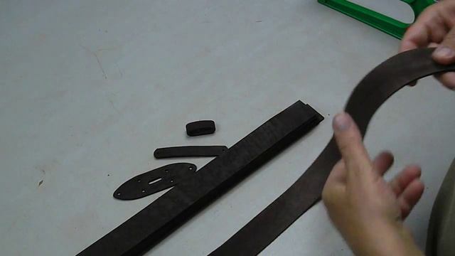 Код товара 6006/3-5-1 Заготовки для ремней, т.Коричневые, толщ.3,1-3,5 мм. смотреть онлайн