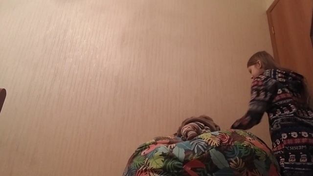 блиное утро/ пошла кататься на своём тюбинге/мой подарок всем понравился?готовим панкейки!0 6 0 1 2 смотреть онлайн