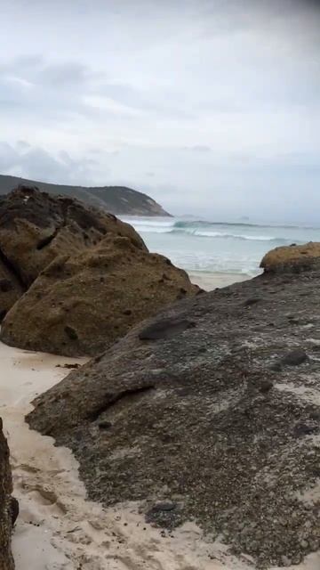 Beautiful ocean huge stones смотреть онлайн