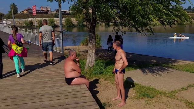 Прогулка по набережной Тукая в г. Набережные Челны/ 20024г.