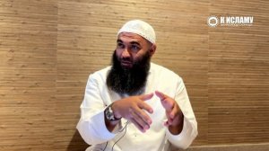 Кому даётся помощь от Аллаха и удел от Него? Пользы из Садов праведных. Ринат Абу Мухаммад