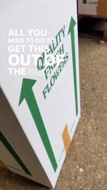 How do you get flowers in buckets out of the box without any damage #britishflowers