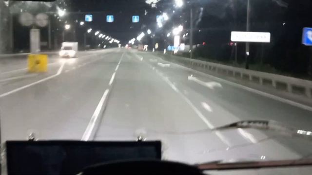 MAN 8.163.40 м3 груза. В заявке сказано нельзя спать и доставить груз не более чем за 9 часом. смотреть онлайн