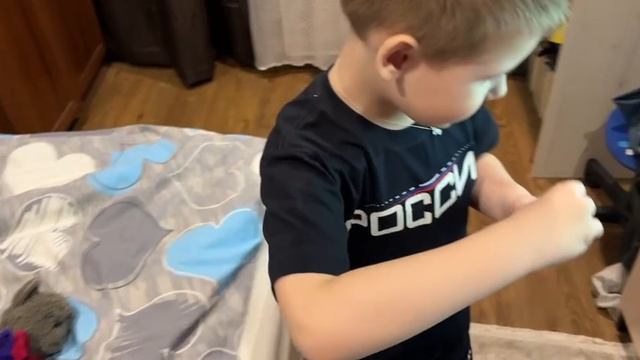 Мультфильм про 
Among Us, в конце будет скример