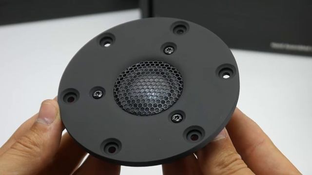 Scan Speak Illuminator D3004/6640-00 1