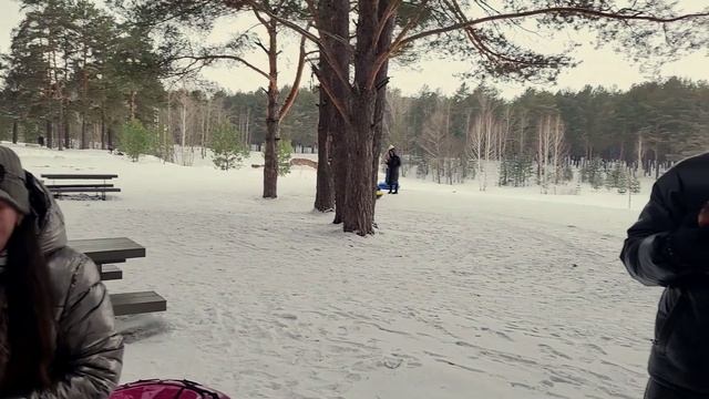 Старый-Новый Год 2025г! Катание с горки на ватрушке/ Детство, ты куда бежишь?