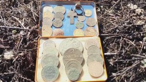 Поиск с металлоискателем 2025. Чудо коп, нашли не битую деревню, монеты прут.