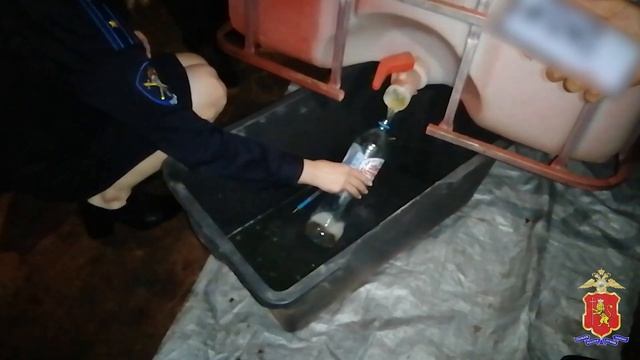 Во Владимирской области полицией раскрыто хищение почти 2 тонн дизельного топлива из нефтепровода смотреть онлайн