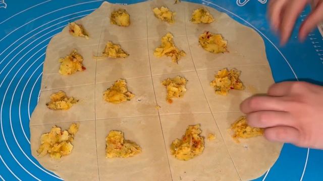 МУКА ВОДА И КАРТОШКА!!!😋 ОБАЛДЕННАЯ ВКУСНЯТИНА КОТОРУЮ МЫ ПРОДАЁМ ПО 100ШТ В ДЕНЬ! ЧЕБУРЕКИ