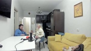 МАФАНЯ ИРЛ ПРАНК / ДЕД ПОДКАТЫВАЕТ К ДЕВУШКЕ ВНУКА