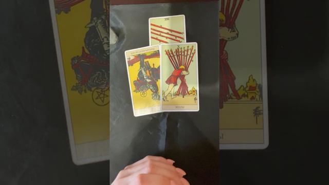 Расклад на отношения с загаданным мужчиной