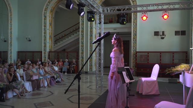 Арис «В белоснежном» смотреть онлайн