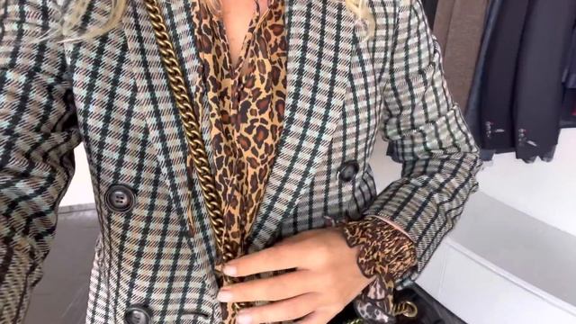 LOOK BOOK как меня переодели итальянцы смотреть онлайн