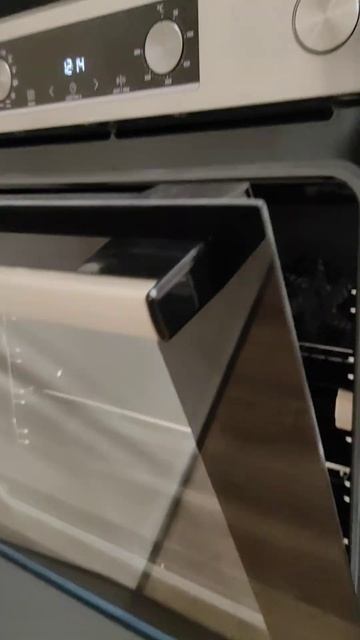 духовка Gorenje доводчик на дверце смотреть онлайн