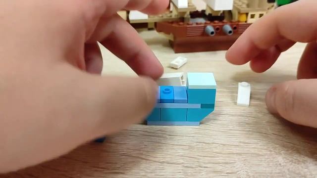 Простая яхта из ЛЕГО смотреть онлайн