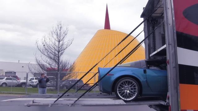 THE BLUE DEVIL RETURNS TO THE NATIONAL CORVETTE MUSEUM смотреть онлайн