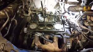 сборка двигателя чери бонус а13 часть 3 установка гбц помле обломоного болта.