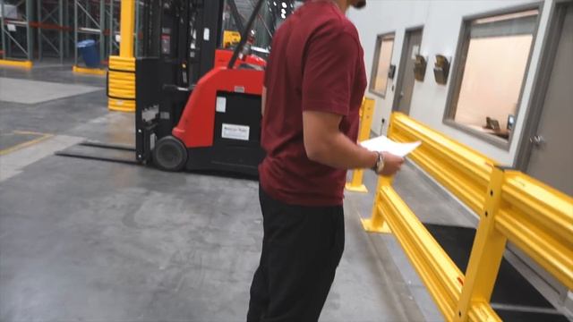 Saint Michael | Behind Building A Brand смотреть онлайн