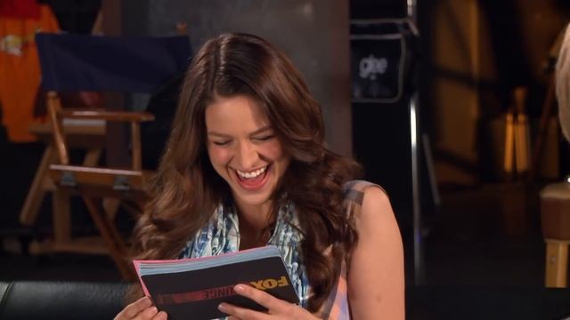 GLEE | FOX Lounge: Melissa Benoist & Blake Jenner Rapid Fire смотреть онлайн