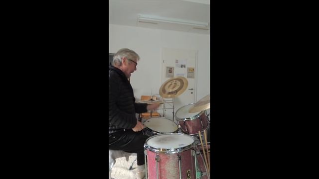 honzi & tamburo смотреть онлайн