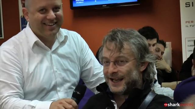 SharkBay 2013 - Italian Poker Player vs English: chi si salverà? смотреть онлайн