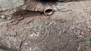 Прокладка пластиковой трубы в старой металлической трубе на 3/4