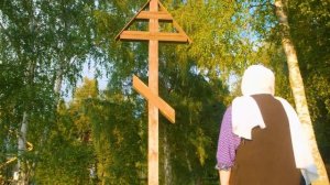 Песня Животворящему Кресту Господня - матушка Валентина Корниенко