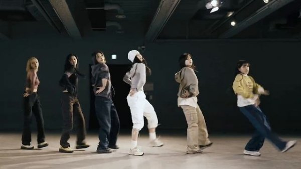 SOÑAR (BREAKER) - NMIXX [MIRRORED]