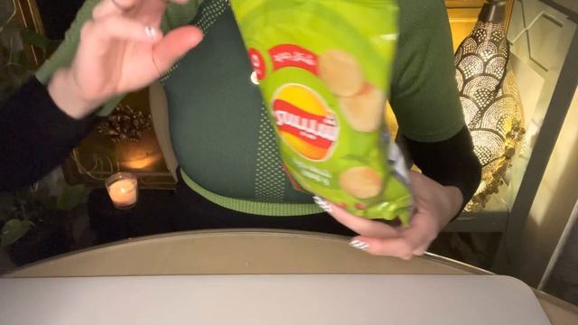 ASMR * Lime Green Color Theme! * Fast Tapping & Scratching * Soft Spoken* ASMRVilla смотреть онлайн