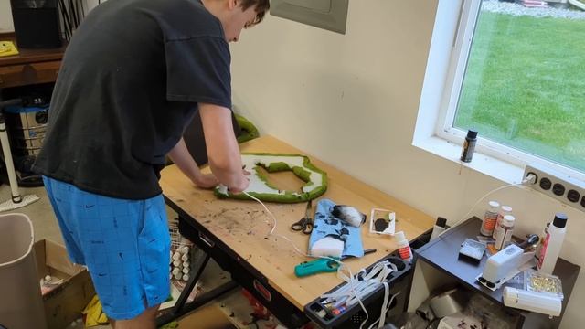 How to Make a Springtrap Costume - ON A BUDGET!