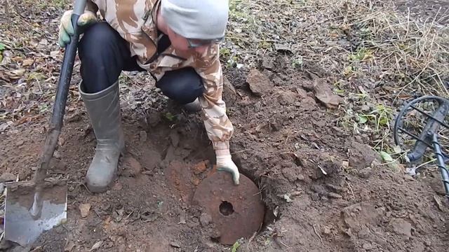 Копаем в две лопаты в "Сказочном лесу". Забил две машины. Отличный результат. Коп металлолома смотреть онлайн