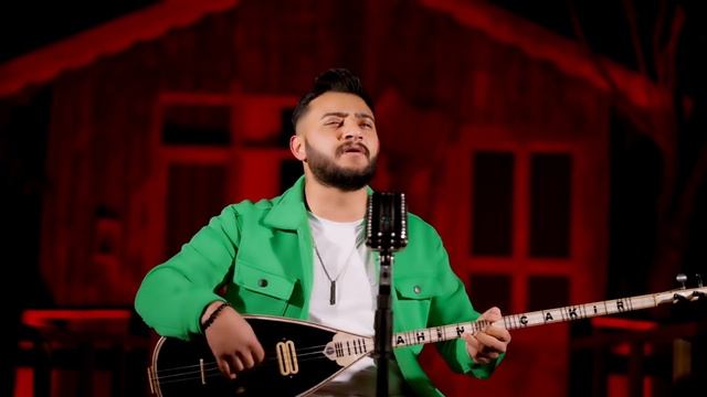 Şahin Çakır Sorma Bana Gel Halımı 2024 смотреть онлайн