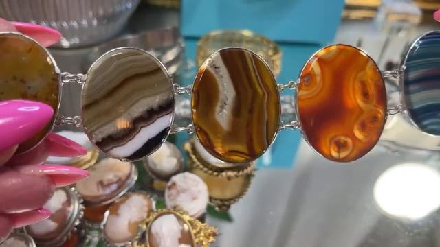 Killer Queen 👑 Antique Jewelry Jewel School! #jewelryhaul #unboxing Friday and Saturday Preview смотреть онлайн