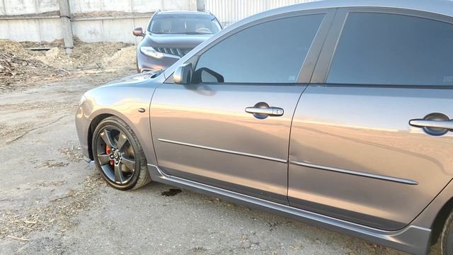 Мазда 3, вся в родном окрасе ,2л мех 3хоз,очень редкая комплектация. смотреть онлайн