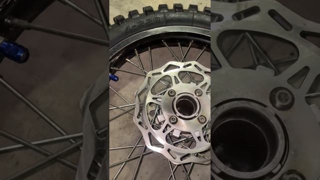 Замена подшипников ступицы на эндуро мотоцикле, быстро, недорого и без спец инструмента!