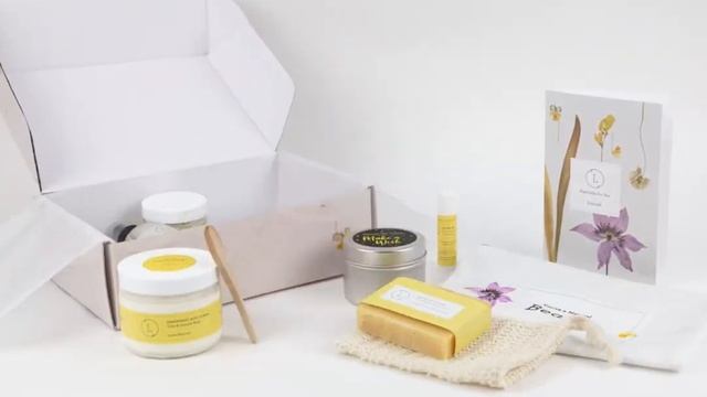 Natural Citrus skincare gift box with 9 items. Handmade By Lizush - www.lizush.com смотреть онлайн