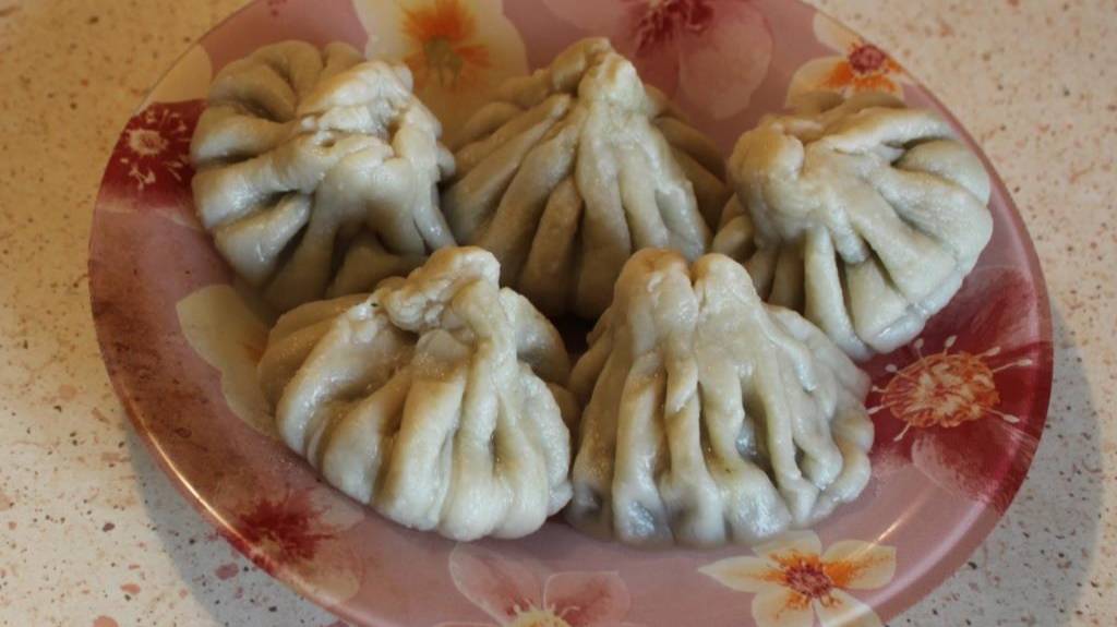 Хинкали грузинские с сибирским акцентом. Тестирую хинкальницу. смотреть онлайн